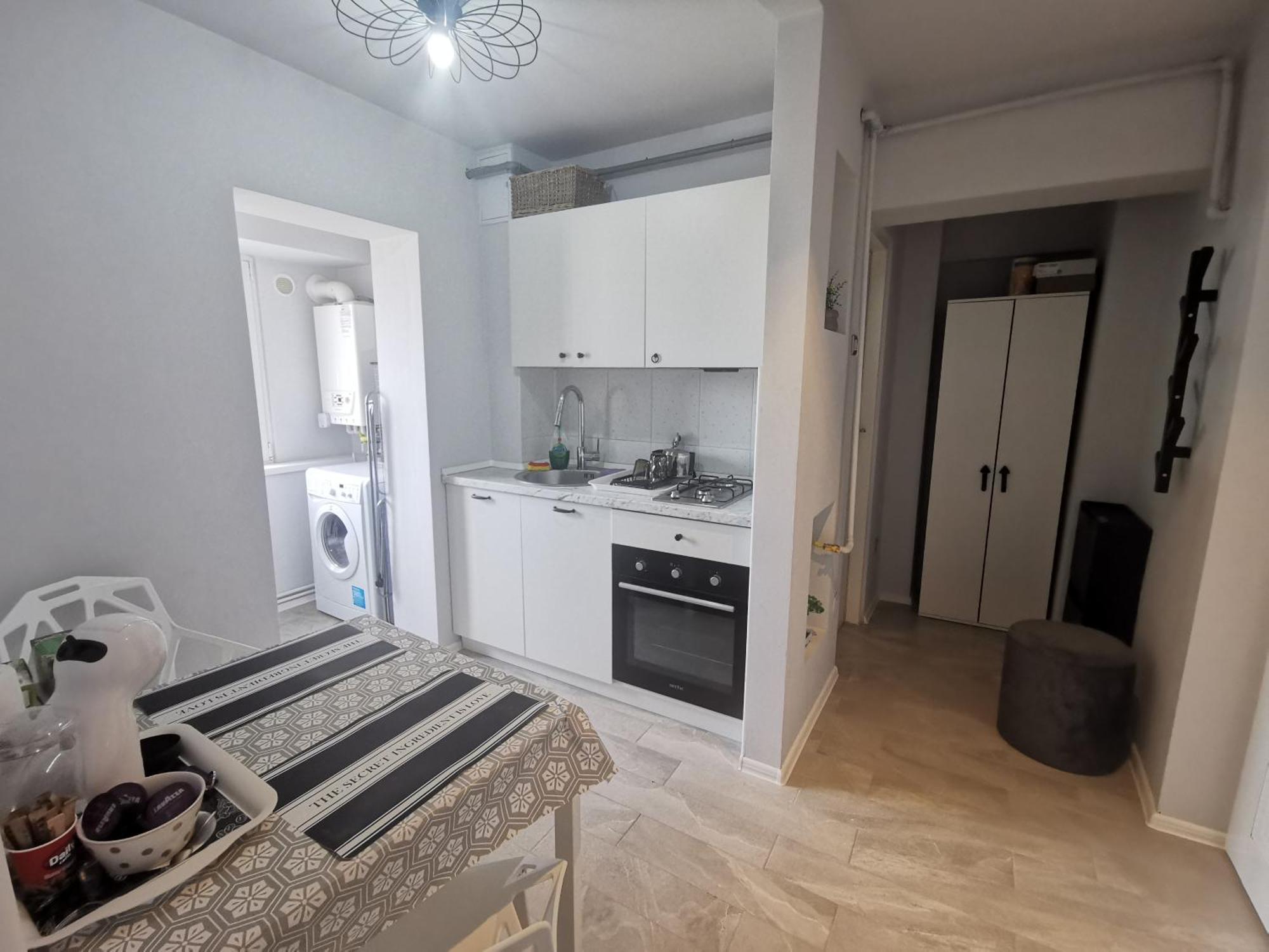 Apartament Carla Apartment Deva Bagian luar foto