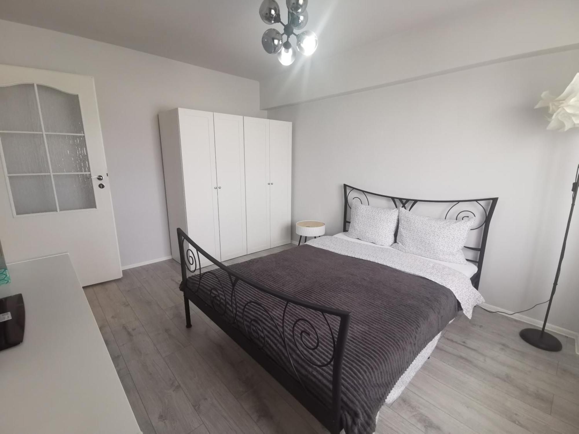 Apartament Carla Apartment Deva Bagian luar foto