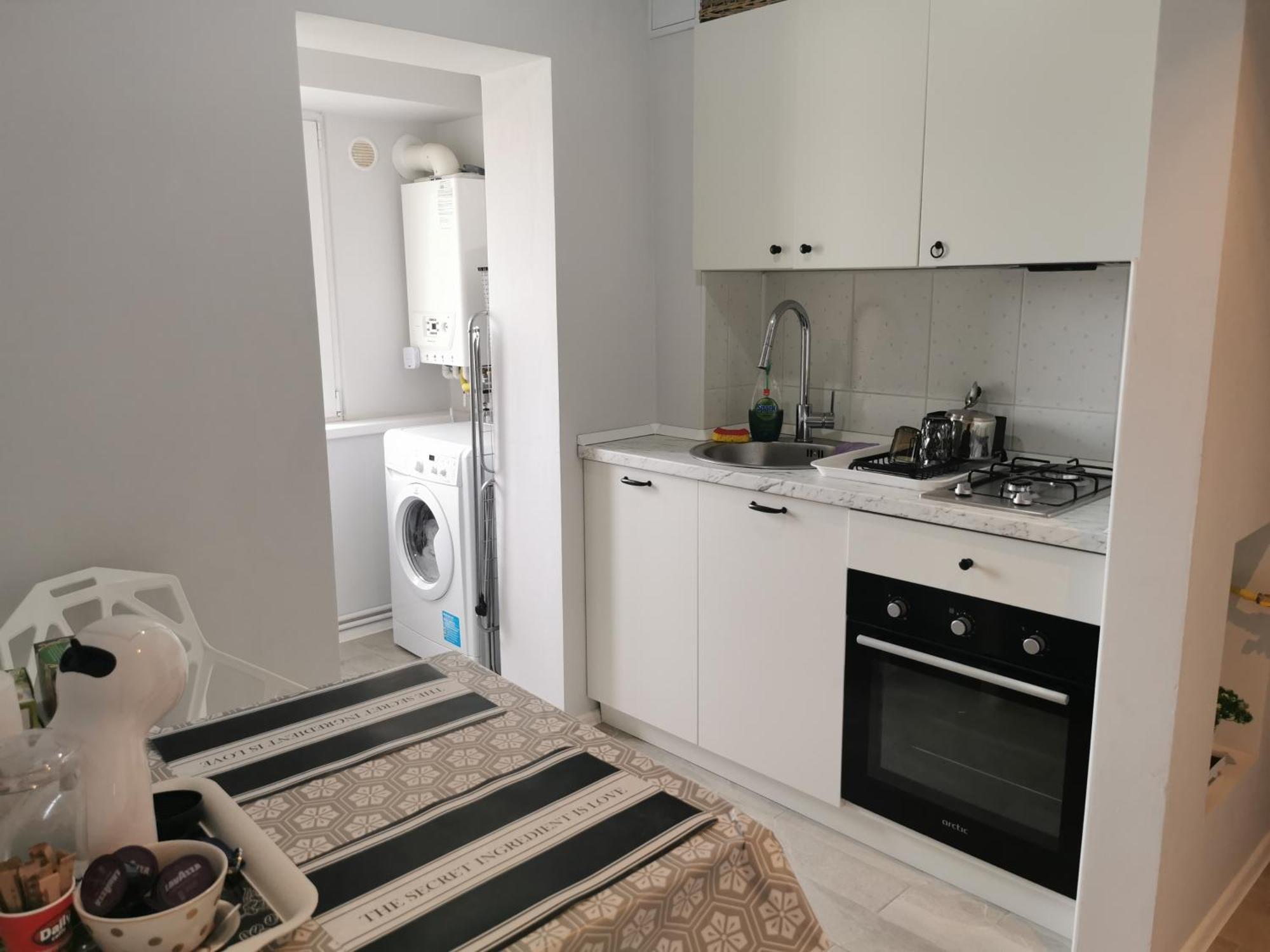 Apartament Carla Apartment Deva Bagian luar foto